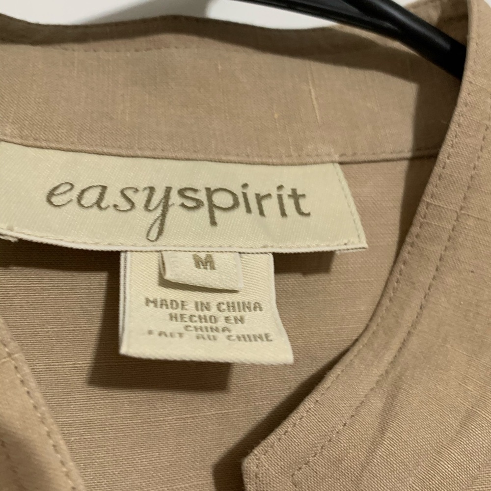 Easy Spirit Linen Top - Picture 3 of 4